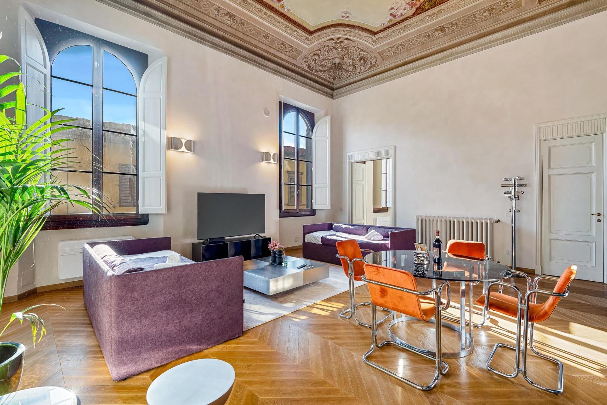 Via Venezia 10 - Renaissance - Historic Charm With Frescoes And Private Courtyard Parking In Heart Apartamento *